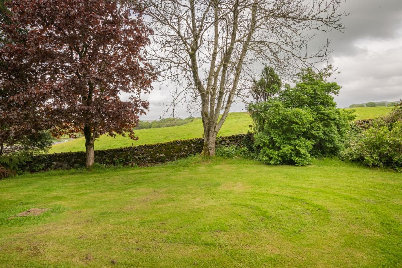 Burrow Cottage Kendal Exterior photo